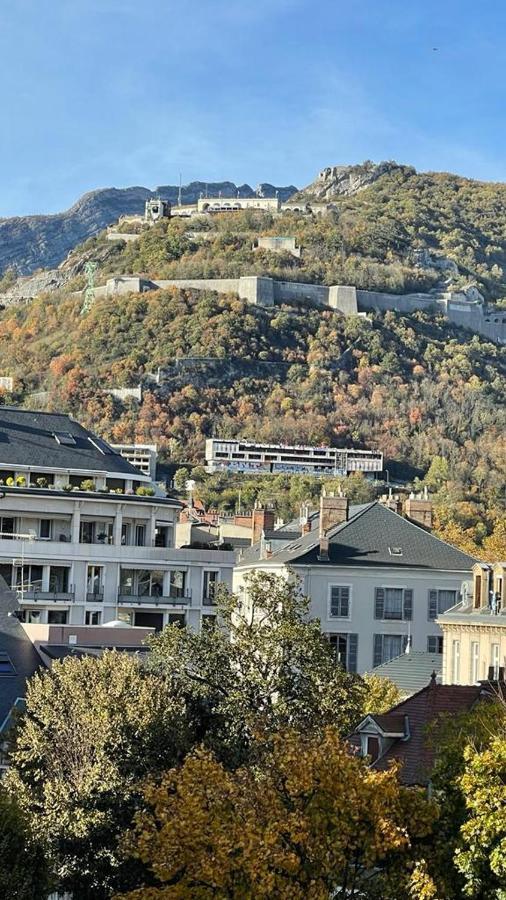 Cosy And Calm In Grenoble City Heart With Free And Large Parking Q-Park Chavant Екстер'єр фото